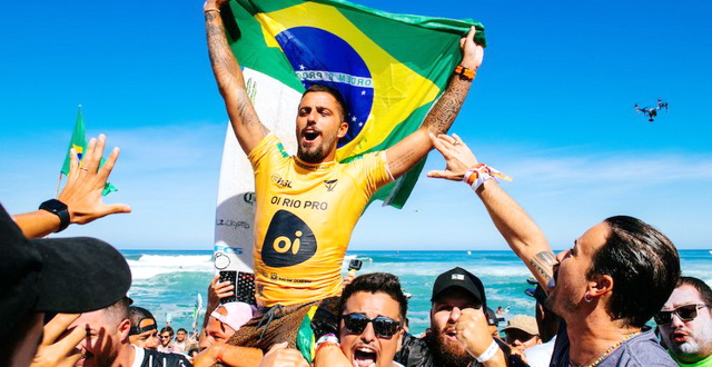 Filipe Toledo vence etapa de Saquarema do Mundial de Surf 2022