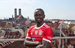 Sadio Mané deixa Liverpool para assinar contrato com Bayern de Munique Sadio Mané deixa Liverpool para assinar contrato com Bayern de Munique
