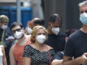 Interior e litoral de SP voltam a obrigar uso de máscara após alta de contaminações pela covid Interior e litoral de SP voltam a obrigar uso de máscara após alta de contaminações pela covid