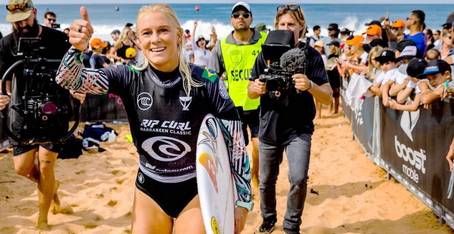Tatiana Weston-Webb é campeã da etapa do Mundial do Surfe na África do Sul