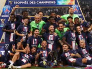 Com dois gols de Neymar, PSG conquista a Supercopa da França PSG conquista a Supercopa da França
