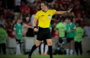 Quanto ganha um árbitro de futebol no Brasil Saiba quanto ganha um árbitro de futebol no Brasil