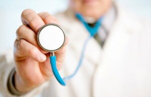 Governo sanciona lei que obriga planos de saúde a cobrirem tratamentos fora da lista de referência básica Governo sanciona lei que obriga planos de saúde a cobrirem tratamentos fora da lista de referência básica