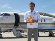 Levantamento da Forbes mostra que Roger Federer é o tenista mais bem pago do mundo Levantamento da Forbes mostra que Roger Federer é o tenista mais bem pago do mundo