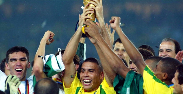 Brasil mantém posto de maior campeão da Copa do Mundo após a eliminação da Alemanha