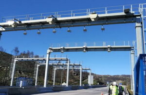 Rodovia Rio-Santos terá novo sistema de pedágio automático; entenda Rodovia Rio-Santos terá novo sistema de pedágio automático; entenda