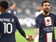 Reformulação no PSG tira Neymar e Messi do clube francês Reformulação no PSG tira Neymar e Messi do clube francês