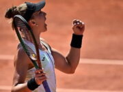 Bia Haddad vence e chega às quartas de final em Roland Garros Bia Haddad vence e chega às quartas de final em Roland Garros