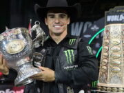 Brasileiro é tricampeão mundial da PBR com Virada Histórica Brasileiro é tricampeão mundial da PBR com Virada Histórica