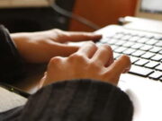Quão precisas são as ferramentas que detectam textos de IA Quão precisas são as ferramentas que detectam textos de IA